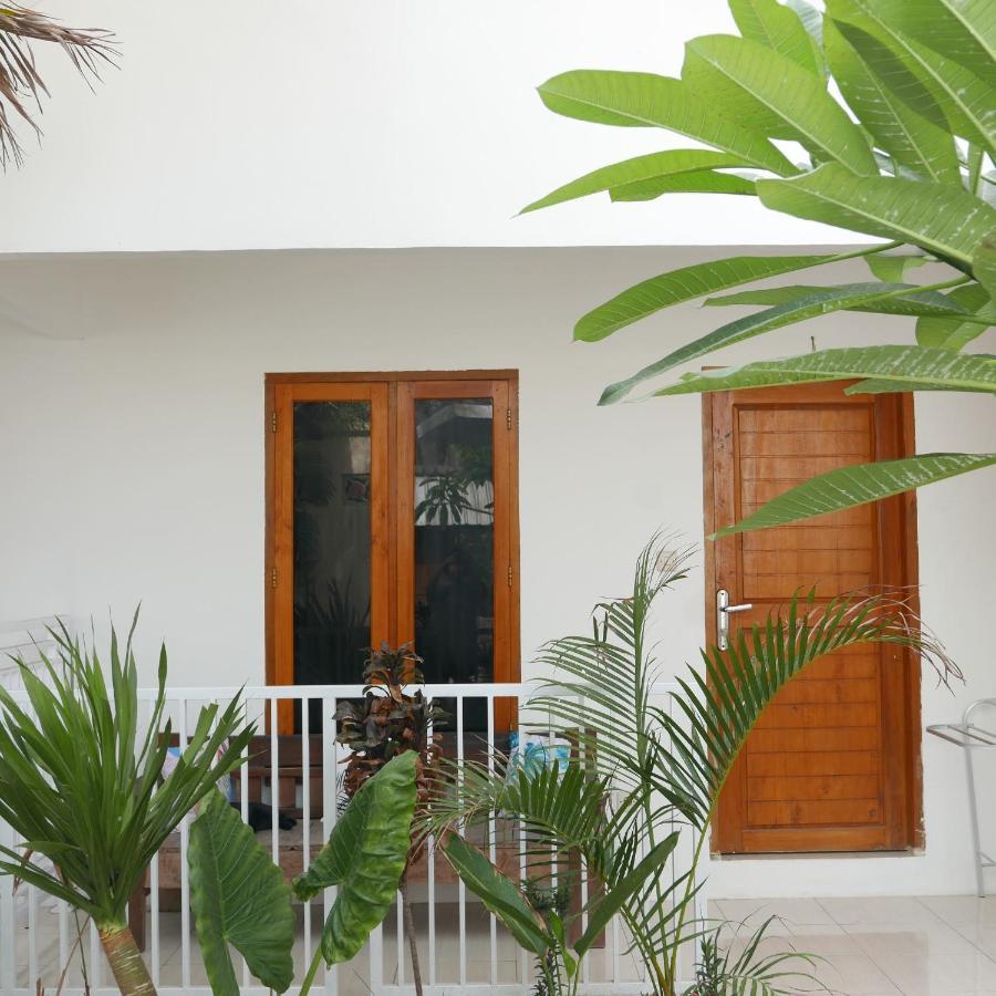 Apartament Rumah Side Gili Trawangan Zewnętrze zdjęcie