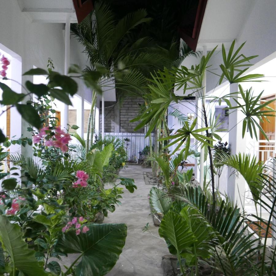 Apartament Rumah Side Gili Trawangan Zewnętrze zdjęcie